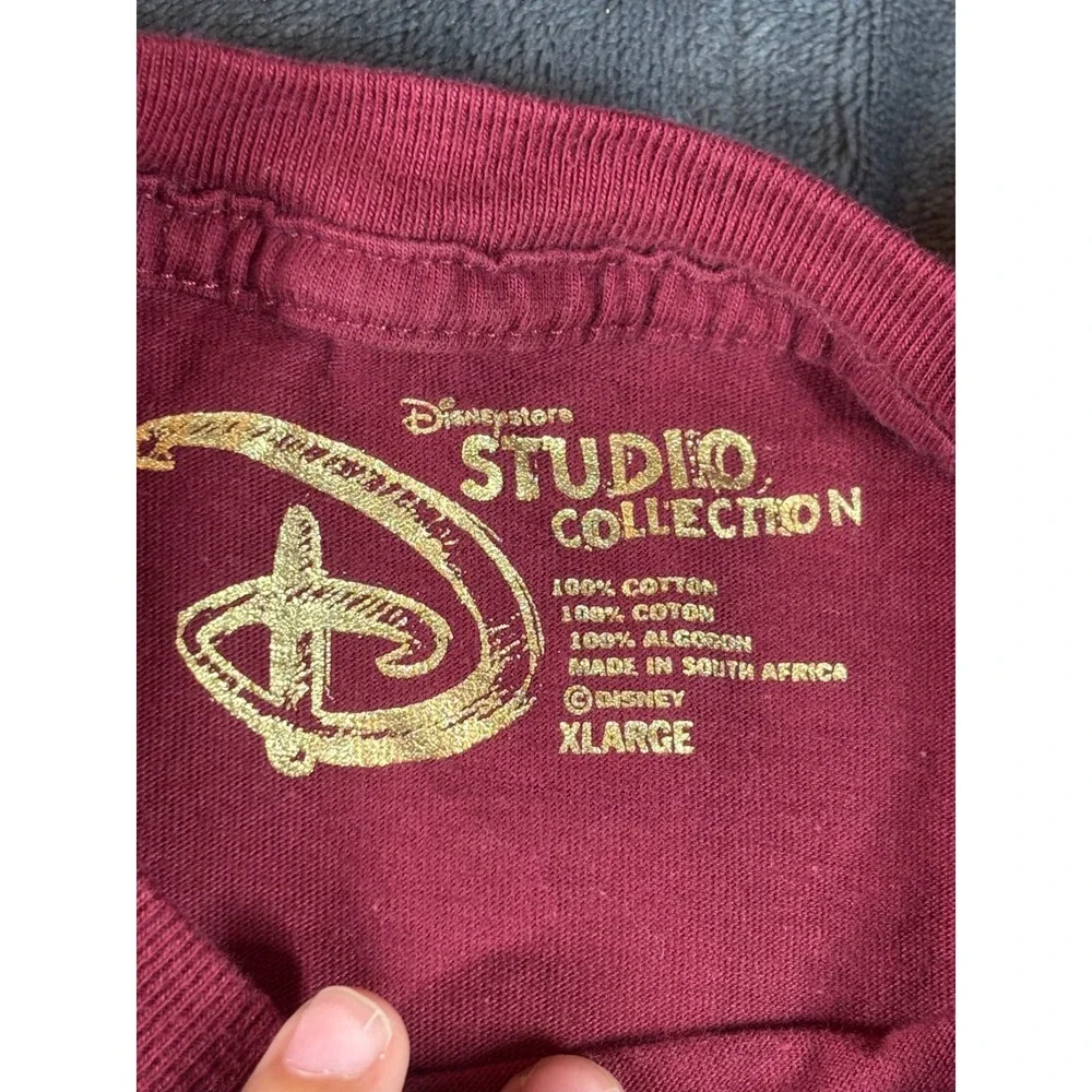 Disney Store Studio Collection‎ Mickey Mouse Donald Duck Graphic Maroon Tee XL